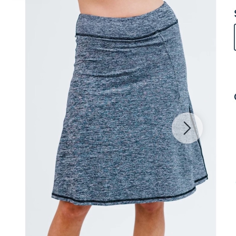 Calypsa knee length Lycra sport skirt with leggings   Large